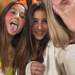 Meet your Posher, Isabella